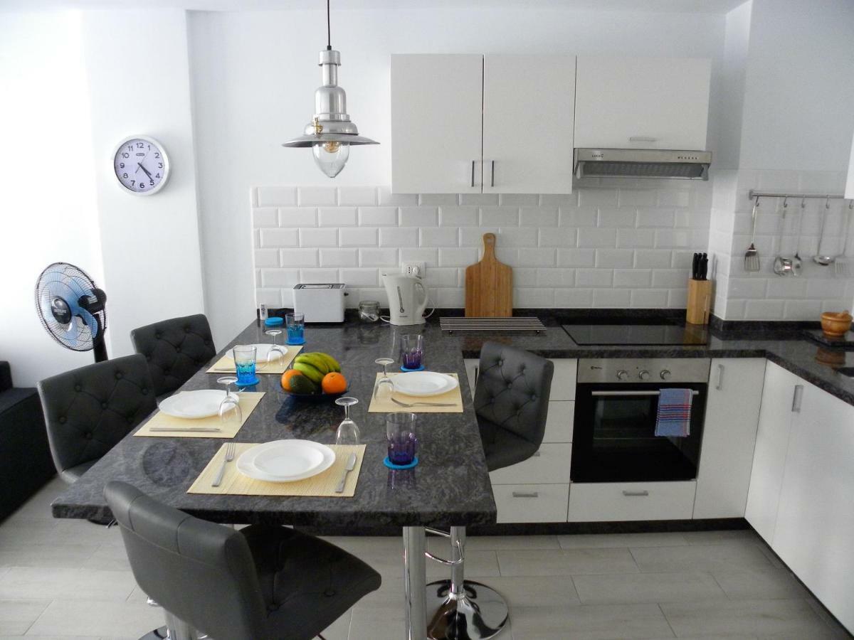 Ben'Sholidayflat Ideal For Families Groups And Couples Terrace Solarium Wi-Fi Netflix Smart Tv El Médano Exterior foto